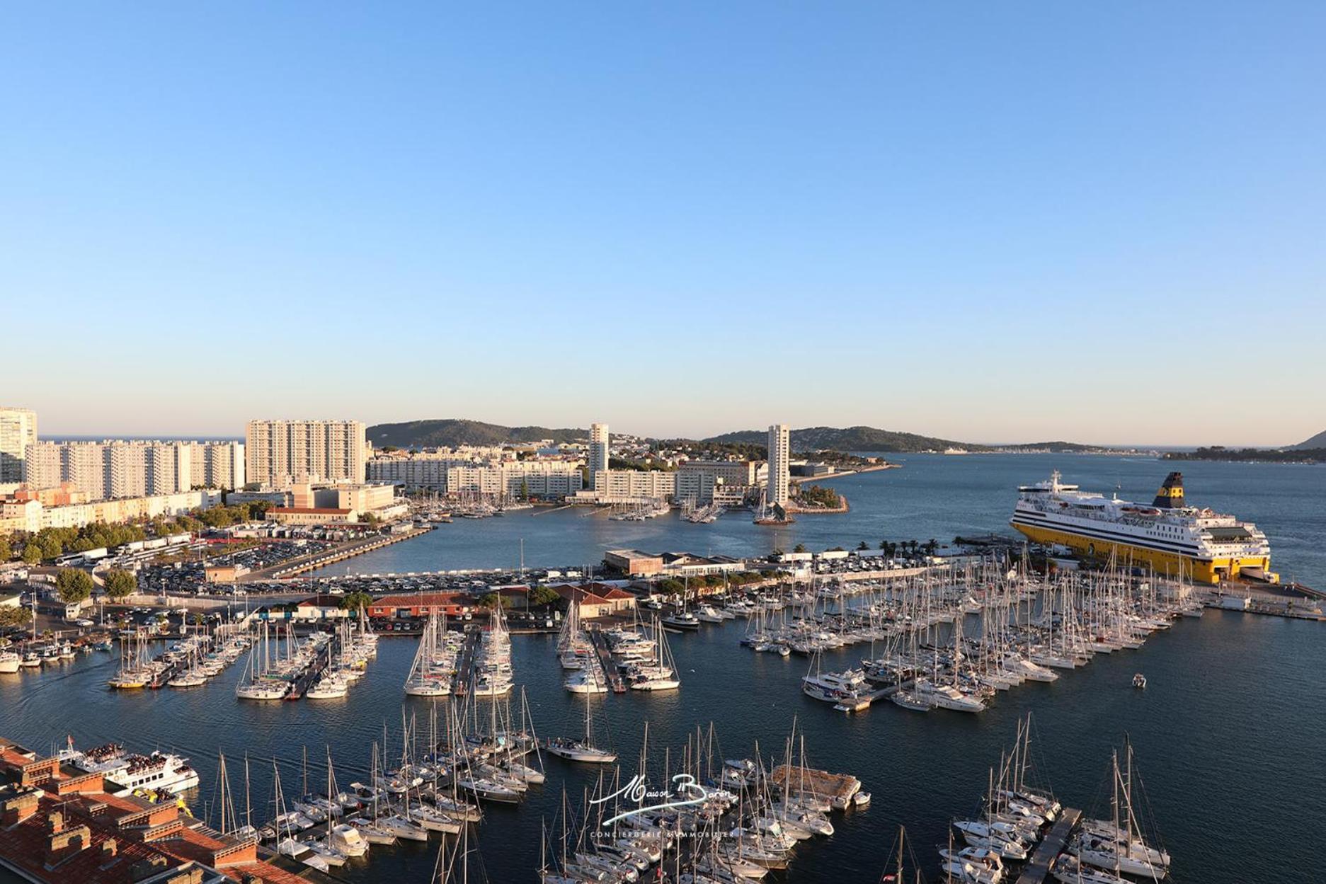 Lo Duplex Au Coeur Du Centre-ville - 4 Couchages - Terrasse - Wifi Apartment Toulon